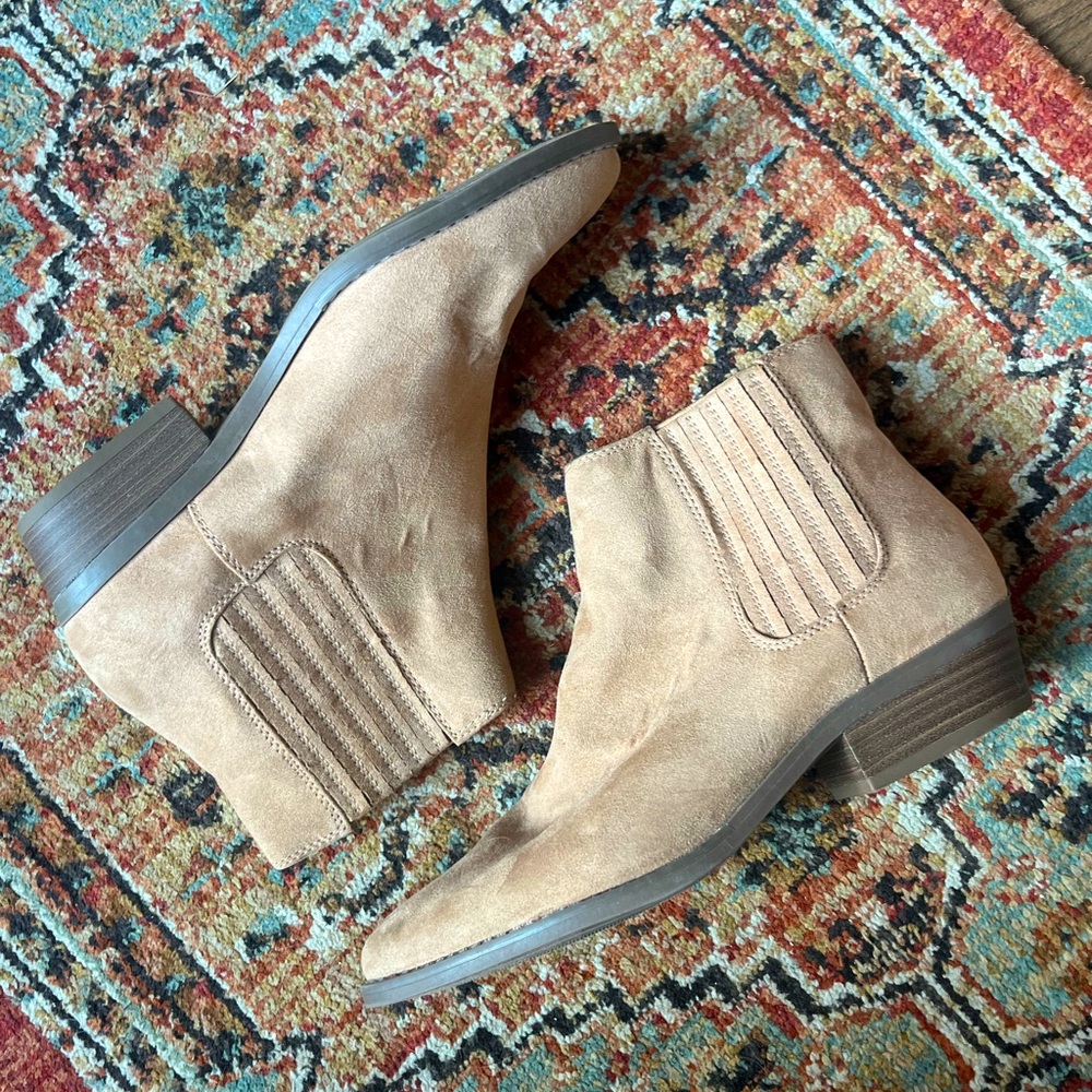 Universal Thread Taupe Suede Booties